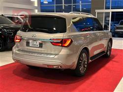 Infiniti QX80